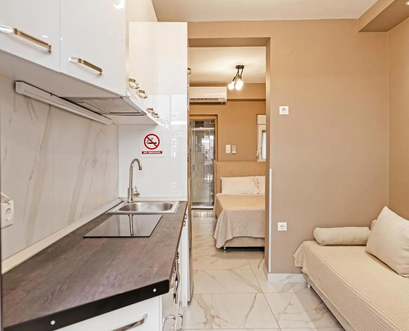 Diamond & Pearl Studios Peraía Appartement